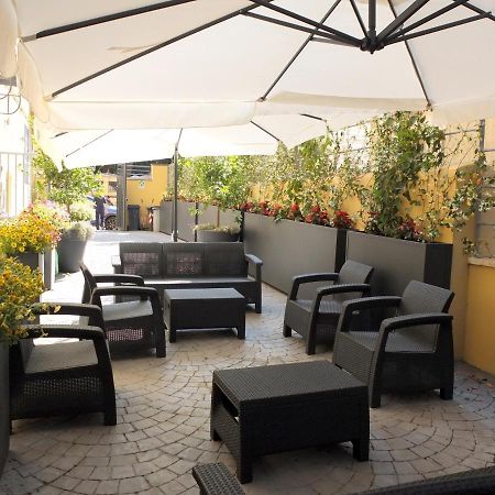 Hotel Astoria Golden Gate Roma Esterno foto