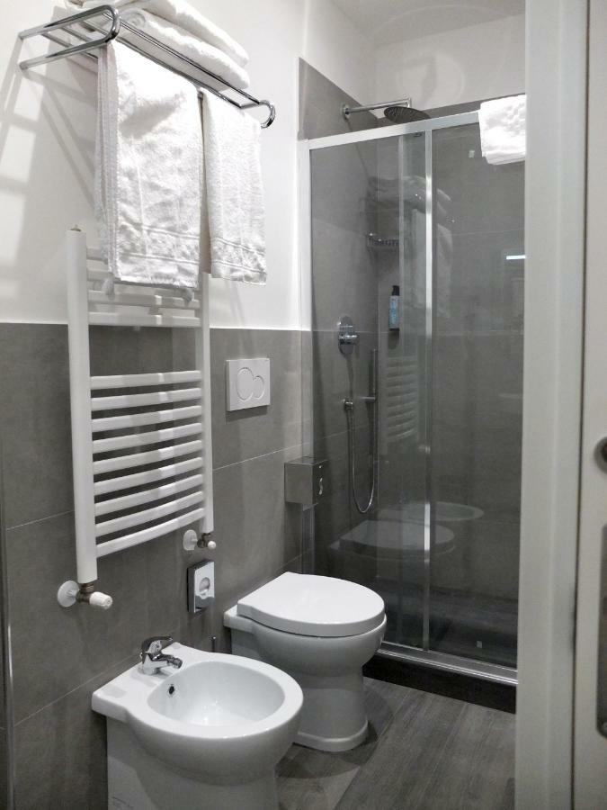 Hotel Astoria Golden Gate Roma Esterno foto