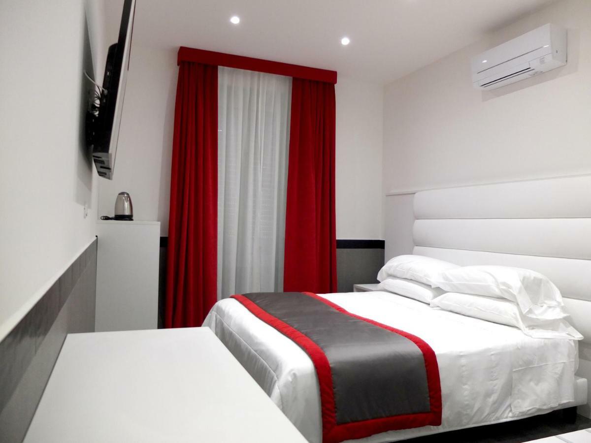 Hotel Astoria Golden Gate Roma Esterno foto
